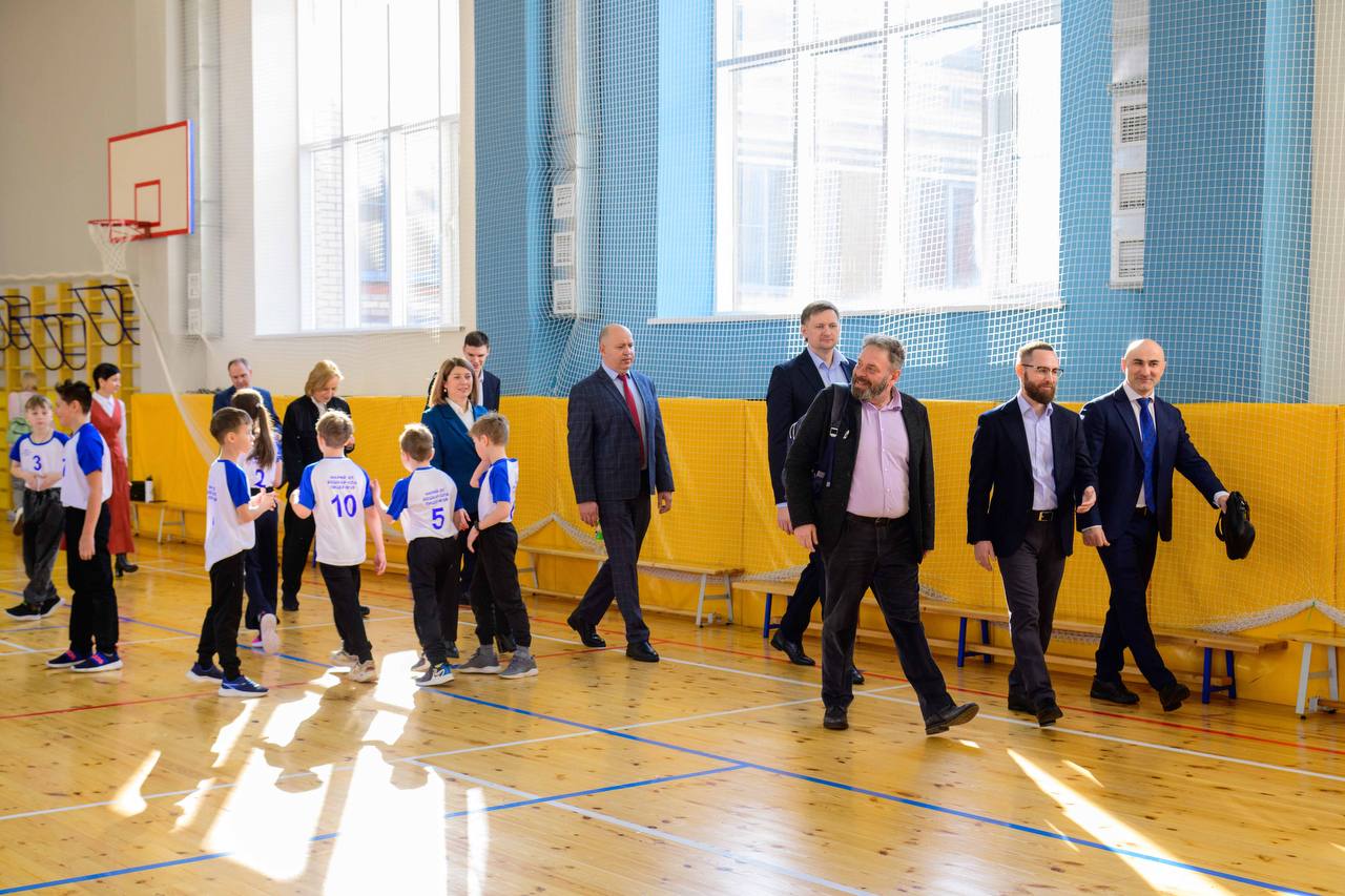 Юрий Зайцев: В нашу республику в рамках образовательной программы профессиональной переподготовки Executive Master in Public Management (EMPM) «Мастер государственного управления для руководителей», разработанной Высшей... Юрий Зайцев: В нашу республику в рамках образовательной программы профессиональной переподготовки Executive Master in Public Management (EMPM) «Мастер государственного управления для руководителей», разработанной Высшей...