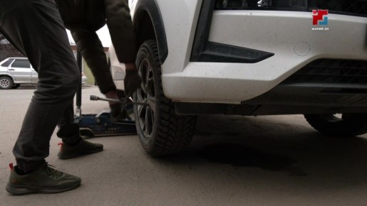 Поменять резину на летнюю или пока ездить на зимней? Вопрос в эти дни очень актуальный