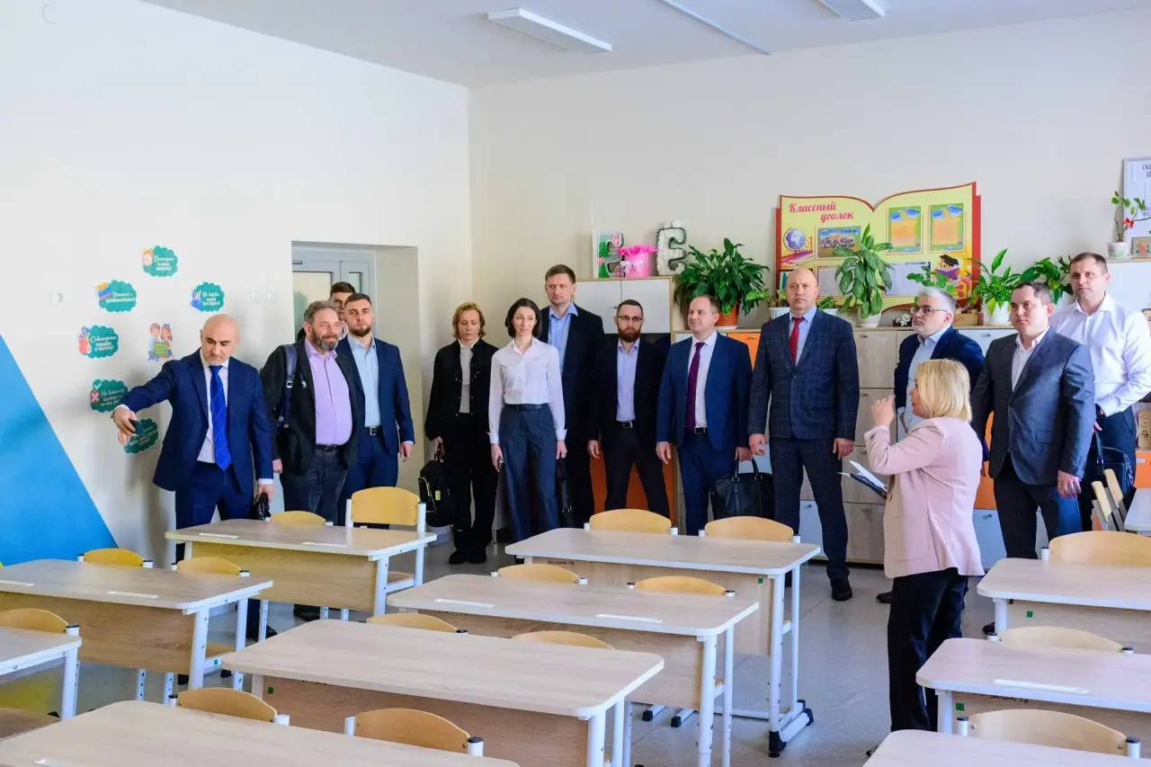 В нашу республику в рамках образовательной программы профессиональной переподготовки Executive Master in Public Management (EMPM) «Мастер государственного управления для руководителей», разработанной Высшей школой... В нашу республику в рамках образовательной программы профессиональной переподготовки Executive Master in Public Management (EMPM) «Мастер государственного управления для руководителей», разработанной Высшей школой...