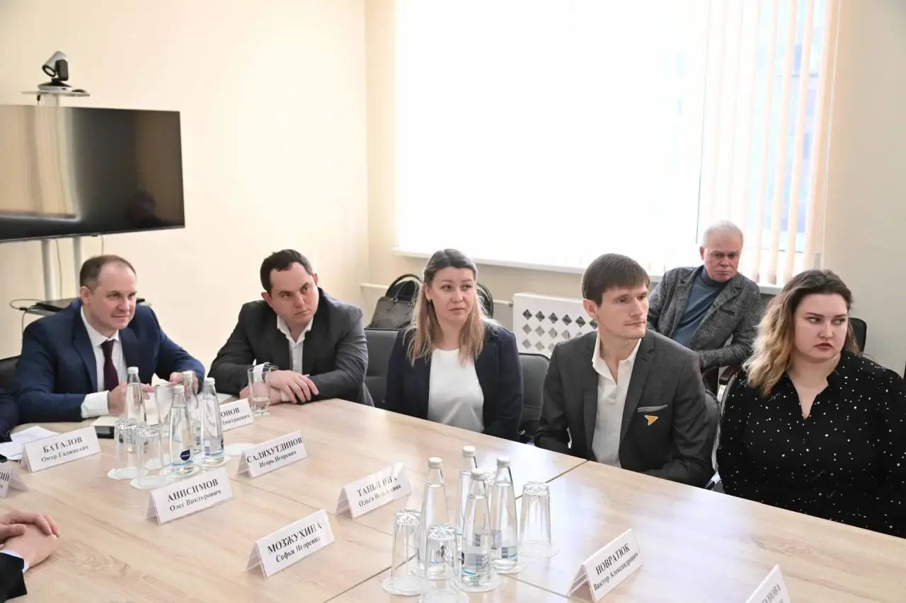 В нашу республику в рамках образовательной программы профессиональной переподготовки Executive Master in Public Management (EMPM) «Мастер государственного управления для руководителей», разработанной Высшей школой... В нашу республику в рамках образовательной программы профессиональной переподготовки Executive Master in Public Management (EMPM) «Мастер государственного управления для руководителей», разработанной Высшей школой...