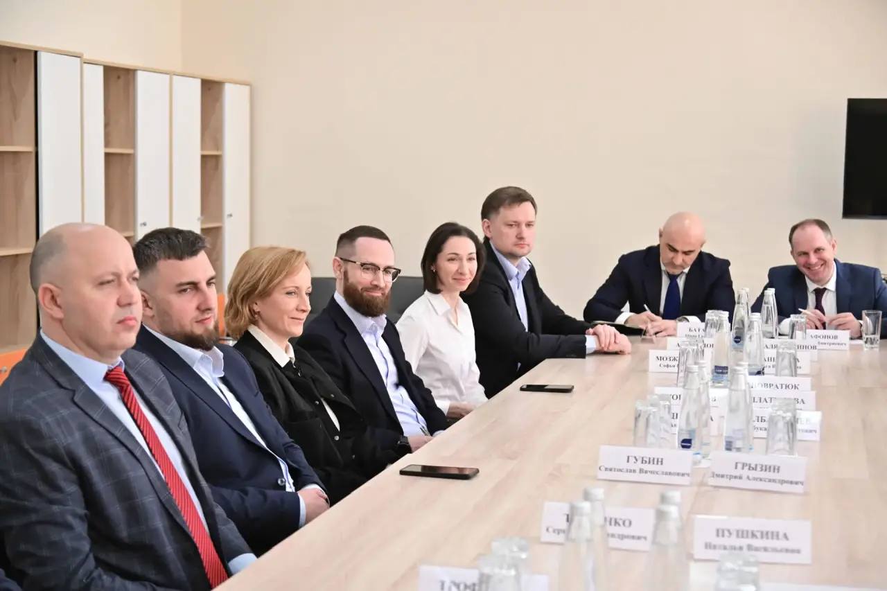 В нашу республику в рамках образовательной программы профессиональной переподготовки Executive Master in Public Management (EMPM) «Мастер государственного управления для руководителей», разработанной Высшей школой... В нашу республику в рамках образовательной программы профессиональной переподготовки Executive Master in Public Management (EMPM) «Мастер государственного управления для руководителей», разработанной Высшей школой...