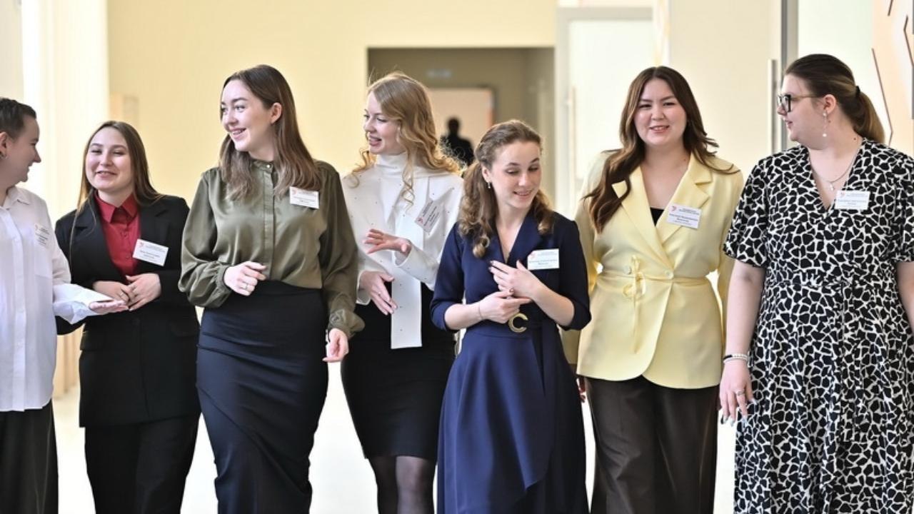 В Йошкар-Оле выясняют, кто достоин звания молодого учителя года