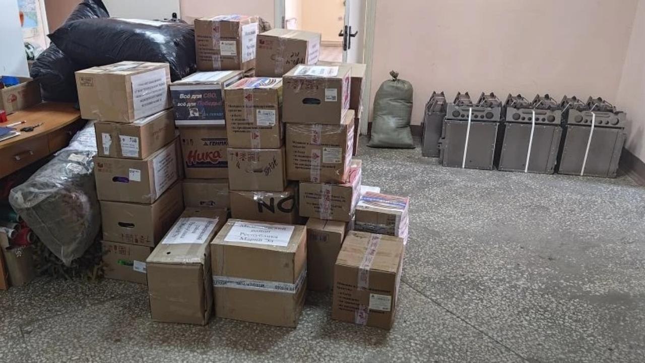 Медведевский район собрал бойцам необходимые для них вещи