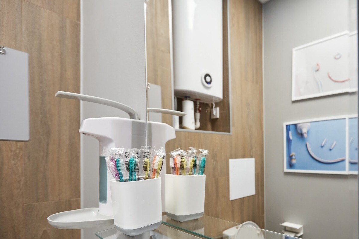 Гигиена для усталых: как заботиться о зубах, когда не хватает сил на щетку