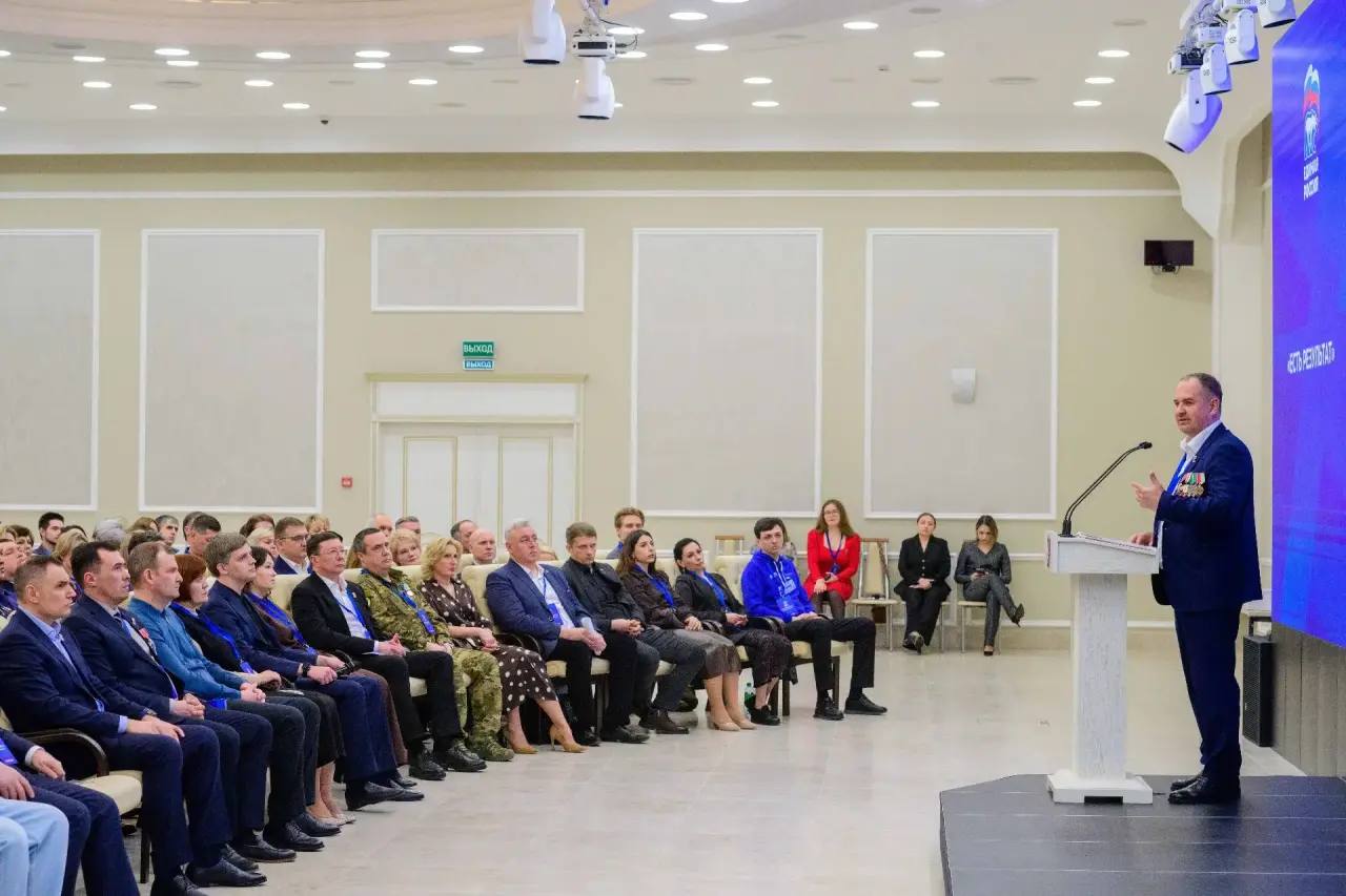 Антон Трудинов: Илья Харькин, мой стажер по кадровой программе «Герои Марий Эл. Талешке-влак», ветеран СВО, официально вступил в ряды партии «Единая Россия» Антон Трудинов: Илья Харькин, мой стажер по кадровой программе «Герои Марий Эл. Талешке-влак», ветеран СВО, официально вступил в ряды партии «Единая Россия»