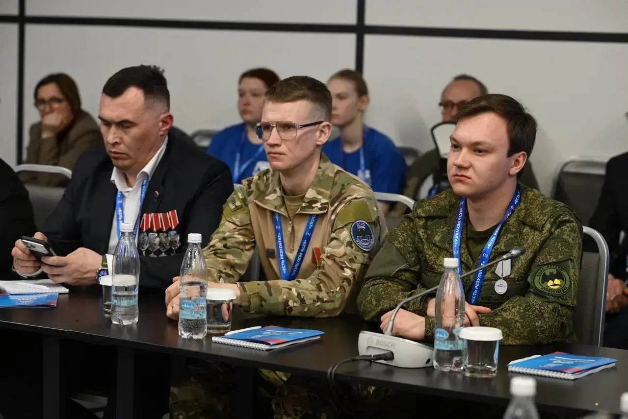 Михаил Васютин в составе делегации от Марий Эл принял участие в окружном форуме "Единой России" в Нижнем Новгороде Михаил Васютин в составе делегации от Марий Эл принял участие в окружном форуме "Единой России" в Нижнем Новгороде