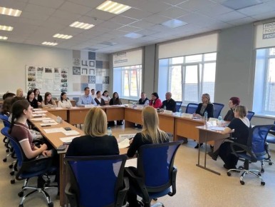 � ������-�������� ������������ ��������� ������ ������� ���� � ������ ������� ��������� �������