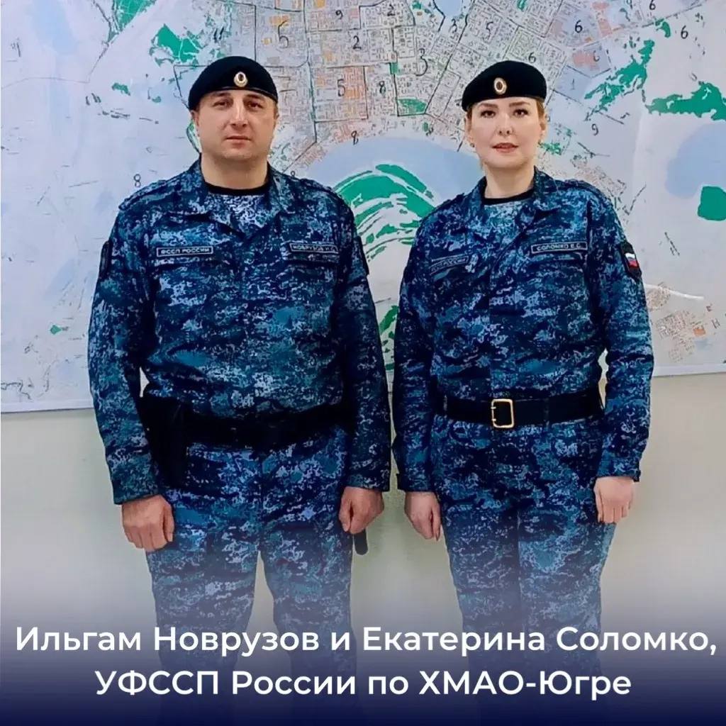 Сотрудник ГУФССП России по Донецкой Народной Республике Игорь Белоножко спас девушку из автомобиля после ДТП: он вытащил пострадавшую из машины, из-под капота которой уже шёл дым, оказал первую помощь, вызвал медиков и... Сотрудник ГУФССП России по Донецкой Народной Республике Игорь Белоножко спас девушку из автомобиля после ДТП: он вытащил пострадавшую из машины, из-под капота которой уже шёл дым, оказал первую помощь, вызвал медиков и...