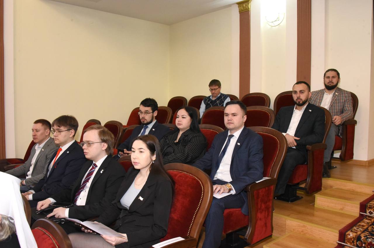 На «правительственном часе» в парламенте обсудили кадровое обеспечение реального сектора экономики На «правительственном часе» в парламенте обсудили кадровое обеспечение реального сектора экономики