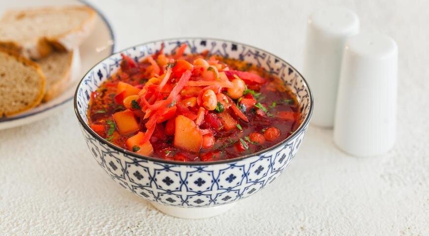 Постный борщ с фасолью: простой и вкусный рецепт