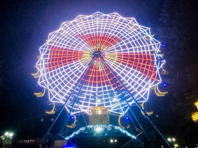 В Йошкар-Оле сегодня, 27 марта, на колесо обозрения в Центральном парке засияет в цветах Росгвардии