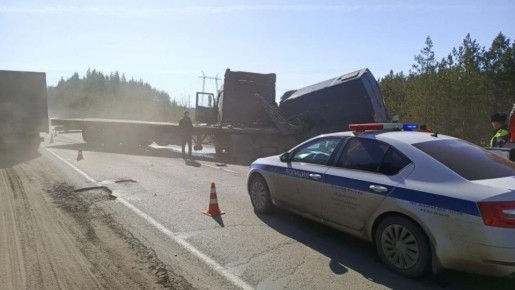 В Марий Эл на Казанском тракте в ДТП погиб водитель грузовика