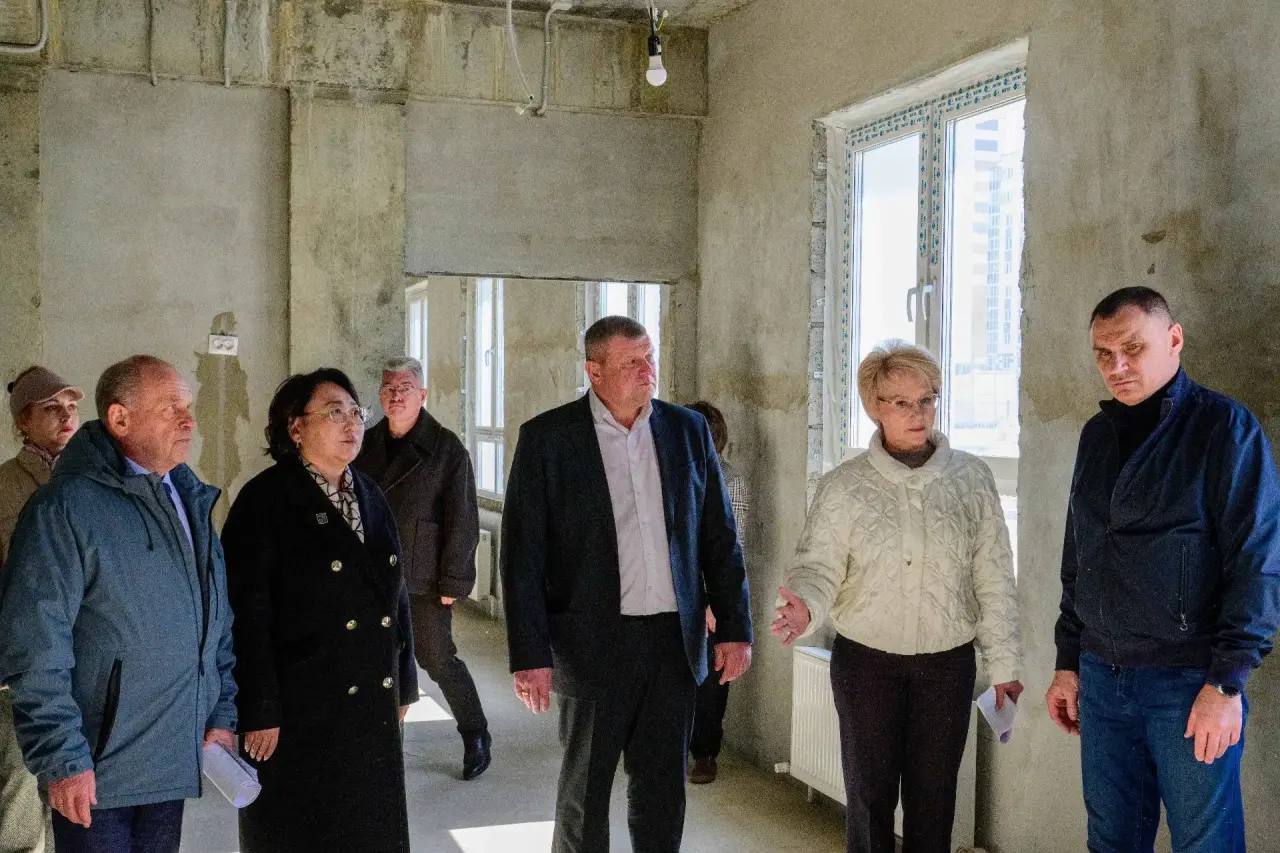 Юрий Зайцев: В микрорайоне «Ясная Поляна» в Медведеве будет создан новый детский сад на 140 мест Юрий Зайцев: В микрорайоне «Ясная Поляна» в Медведеве будет создан новый детский сад на 140 мест