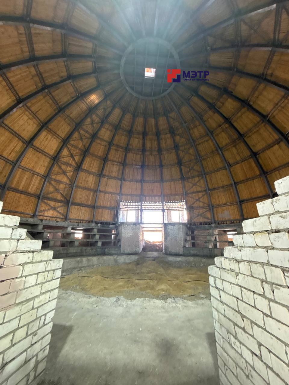 В посёлке Медведево недостроенный цирк превращается в музыкальную школу В посёлке Медведево недостроенный цирк превращается в музыкальную школу