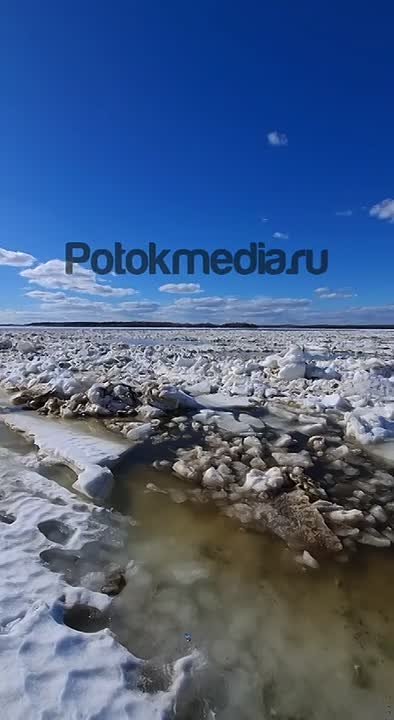 Вот такая обстановка была на Волге в Козьмодемьянске вчера