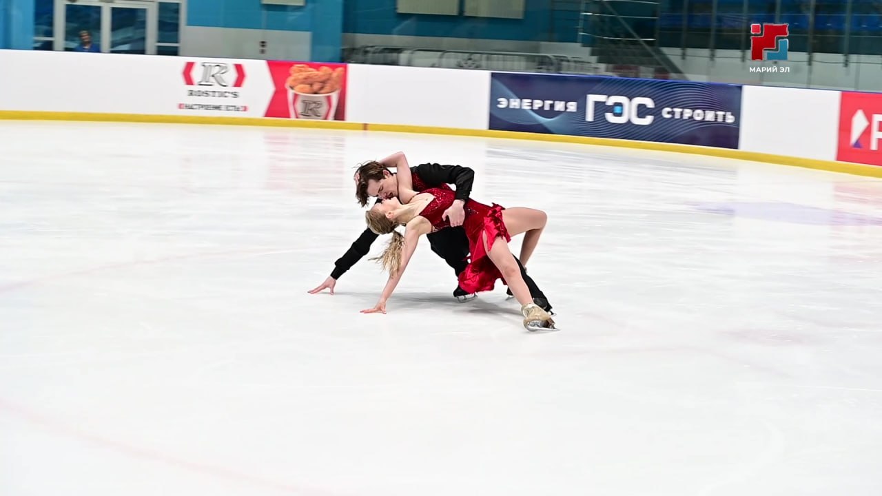 В минувшие выходные в Йошкар-Оле прошло первенство России среди юношей и девушек по фигурному катанию