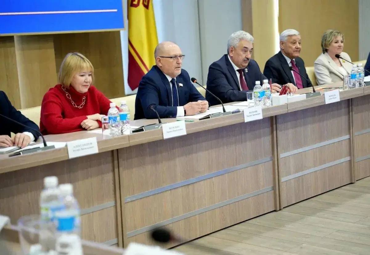 В Чебоксарах обсудили сохранение родных языков: итоги совместного заседания комитетов парламентов Чувашии и Марий Эл В Чебоксарах обсудили сохранение родных языков: итоги совместного заседания комитетов парламентов Чувашии и Марий Эл