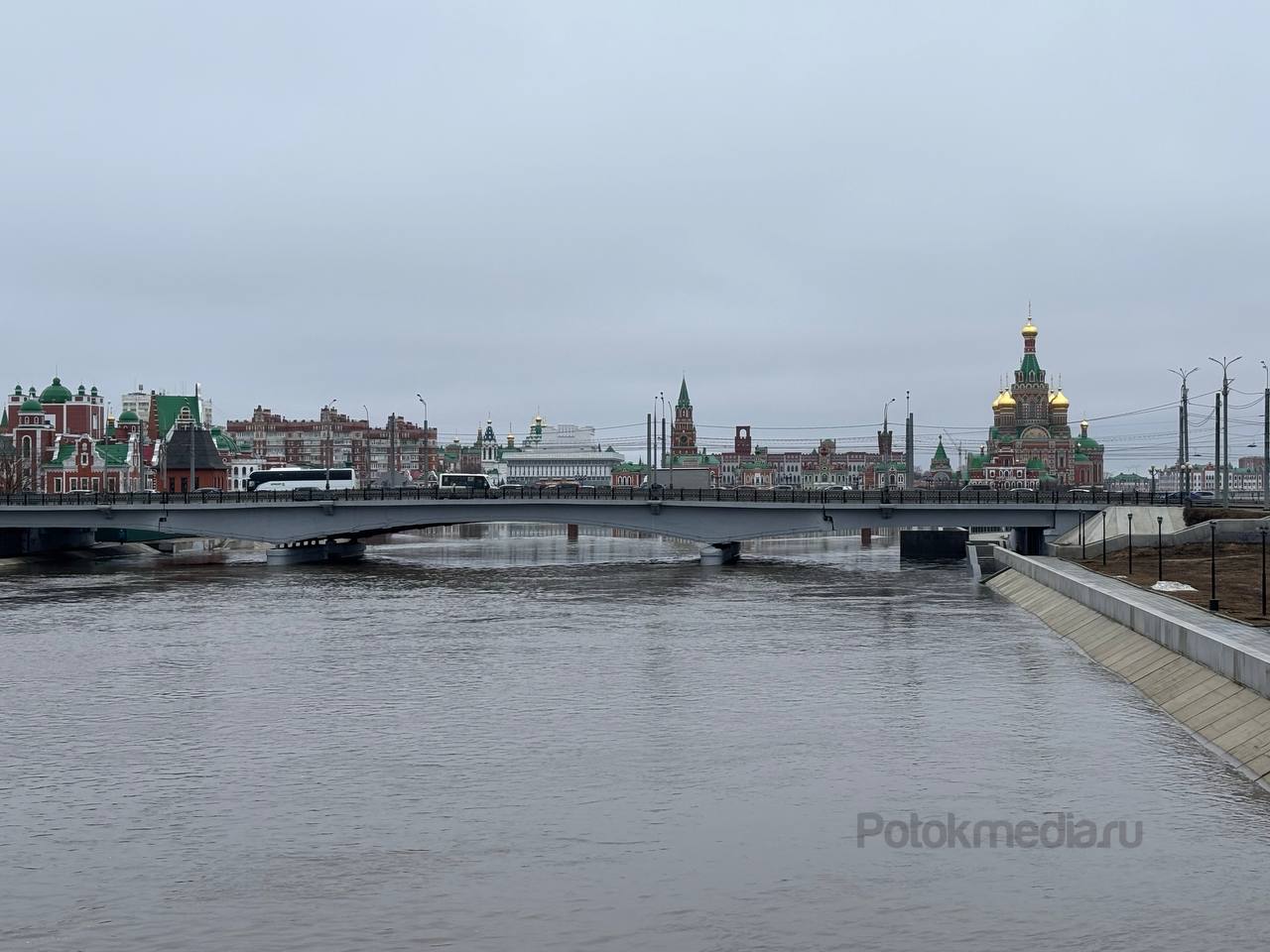 За ночь уровень воды в Малой Кокшаге в Йошкар-Оле заметно подрос За ночь уровень воды в Малой Кокшаге в Йошкар-Оле заметно подрос