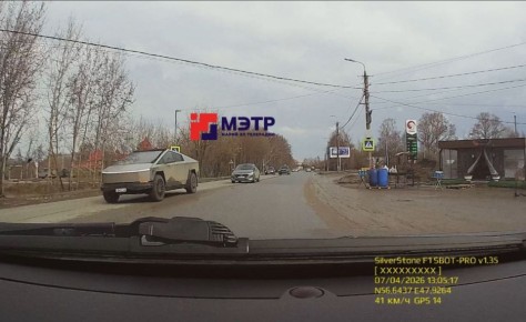 � ������-��� �� ���������� ������ ������� Tesla Cybertruck