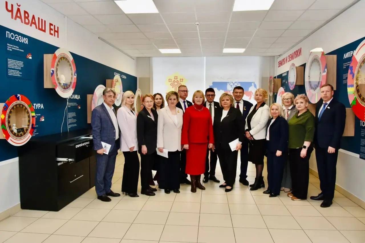 В Чебоксарах обсудили сохранение родных языков: итоги совместного заседания комитетов парламентов Чувашии и Марий Эл В Чебоксарах обсудили сохранение родных языков: итоги совместного заседания комитетов парламентов Чувашии и Марий Эл