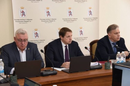 Комитеты приступили к подготовке пятнадцатой сессии: 26 проектов документов проходят оценку и нулевое чтение