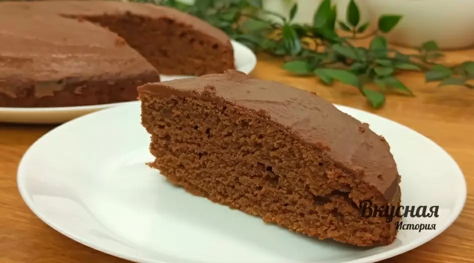 Нежный шоколадный пирог: быстрое лакомство для всей семьи