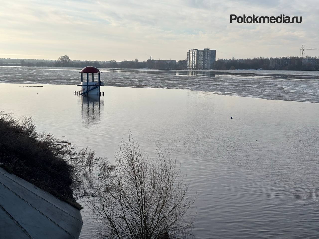 Центральный пляж в Йошкар-Оле этим утром
