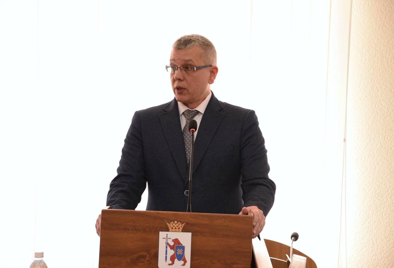 Комитеты приступили к подготовке пятнадцатой сессии: 26 проектов документов проходят оценку и нулевое чтение Комитеты приступили к подготовке пятнадцатой сессии: 26 проектов документов проходят оценку и нулевое чтение