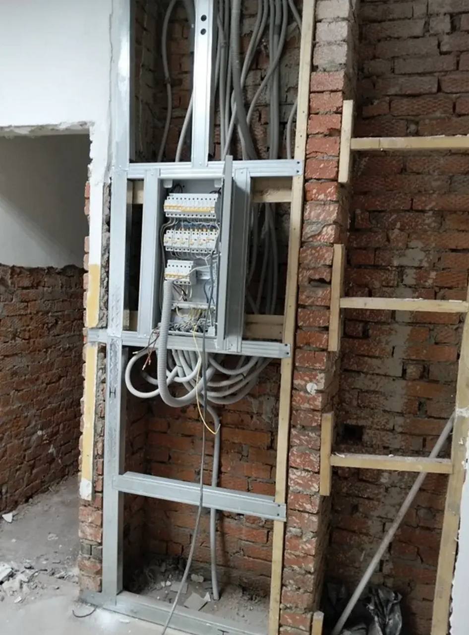 Сенатор РФ Сергей Мартынов оценил качество ремонта в Сернурской школе имени Н.А. Заболоцкого Сенатор РФ Сергей Мартынов оценил качество ремонта в Сернурской школе имени Н.А. Заболоцкого