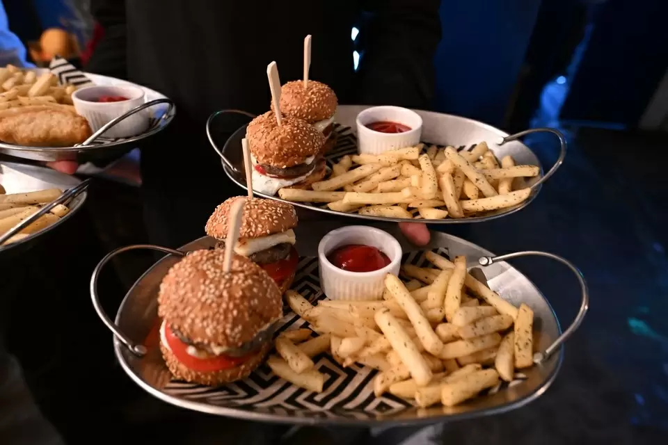 Томичи предпочитают фастфуд: изменения в культуре питания