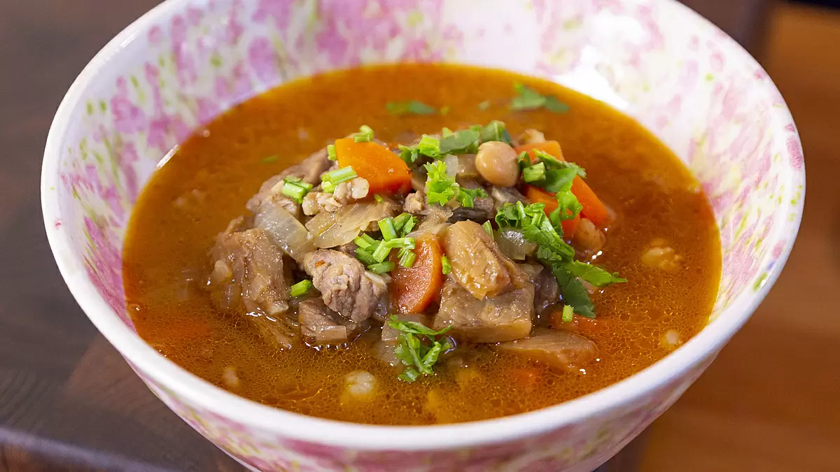 Насыщенный суп с говядиной и фасолью: идеальный рецепт для ужина
