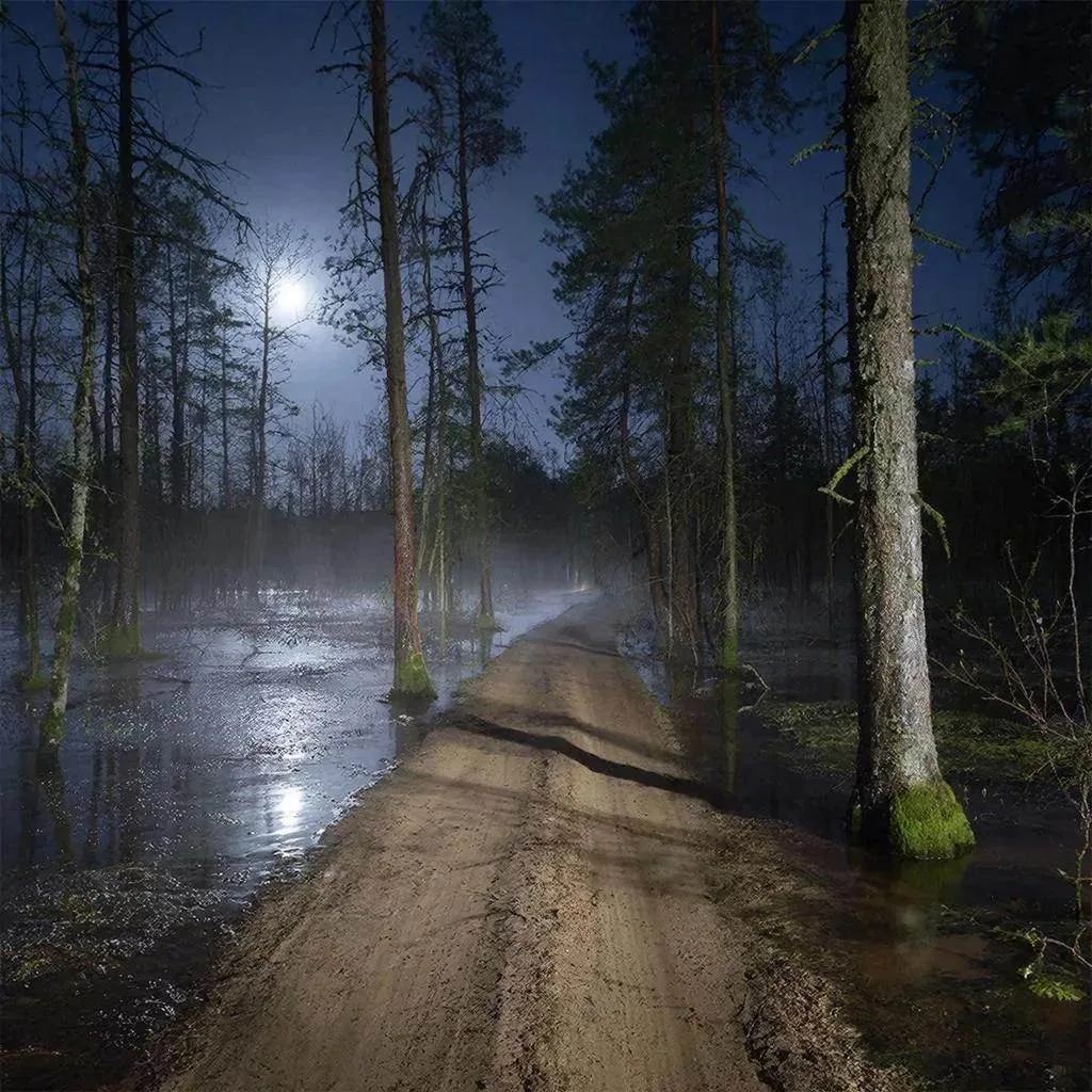 Накануне в Медведевском районе спасатели МАСС спасли троих людей, замерзающих в УАЗ «Буханка»