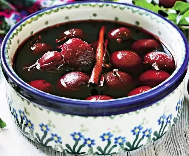 Как правильно мариновать сливы: три секрета от опытной соседки