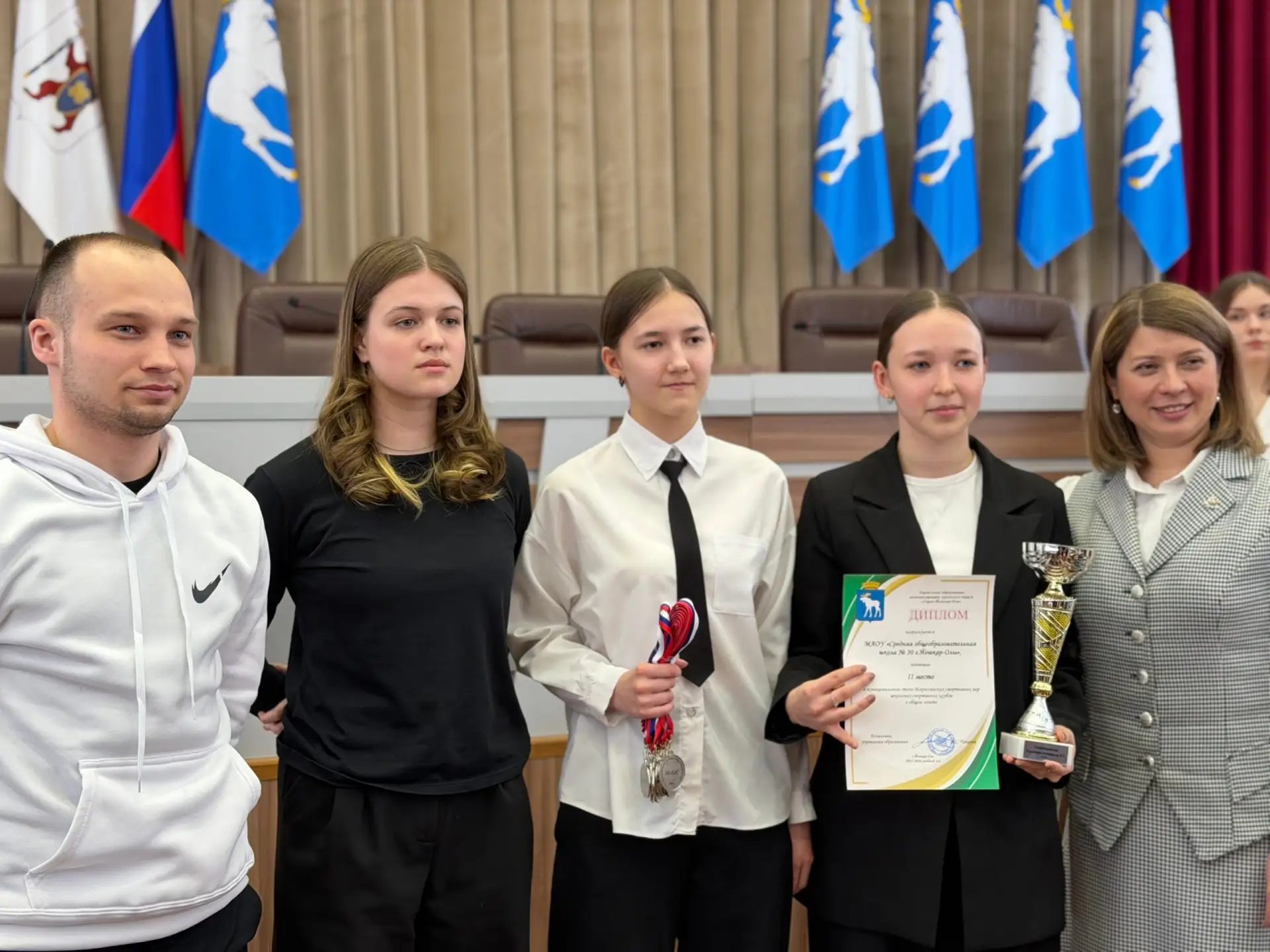 В Йошкар-Оле наградили победителей муниципальных этапов патриотических и спортивных игр В Йошкар-Оле наградили победителей муниципальных этапов патриотических и спортивных игр