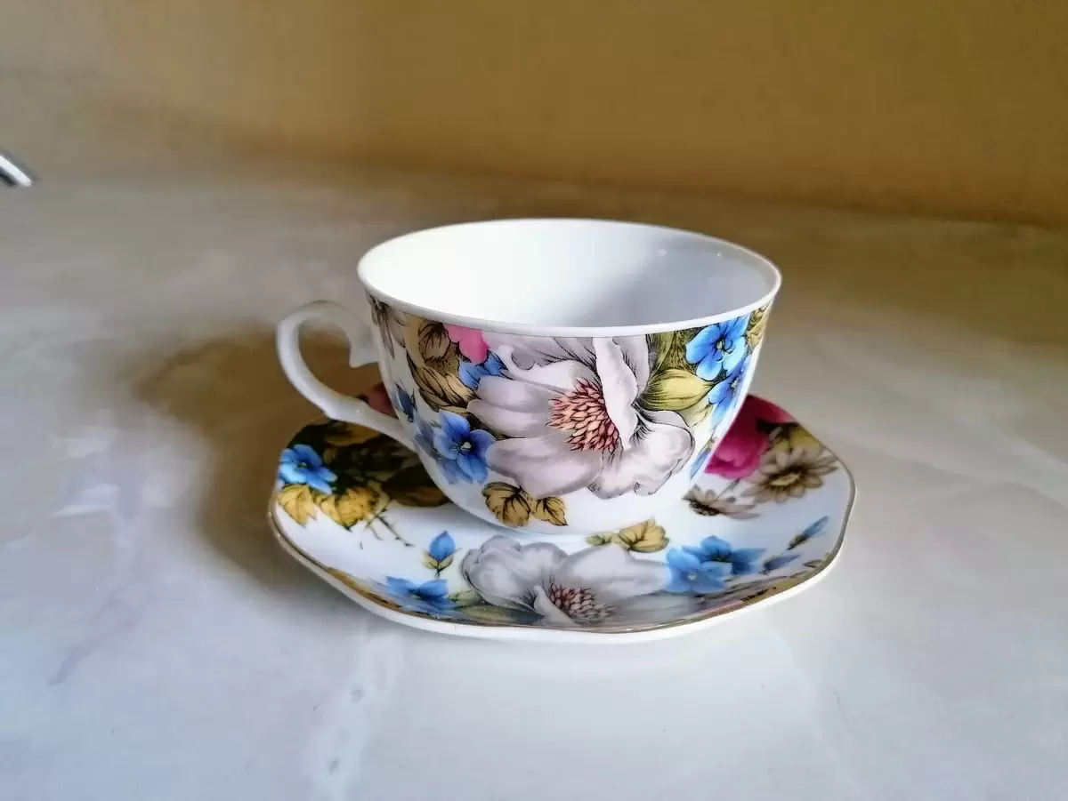 Чайная пара, полная воспоминаний