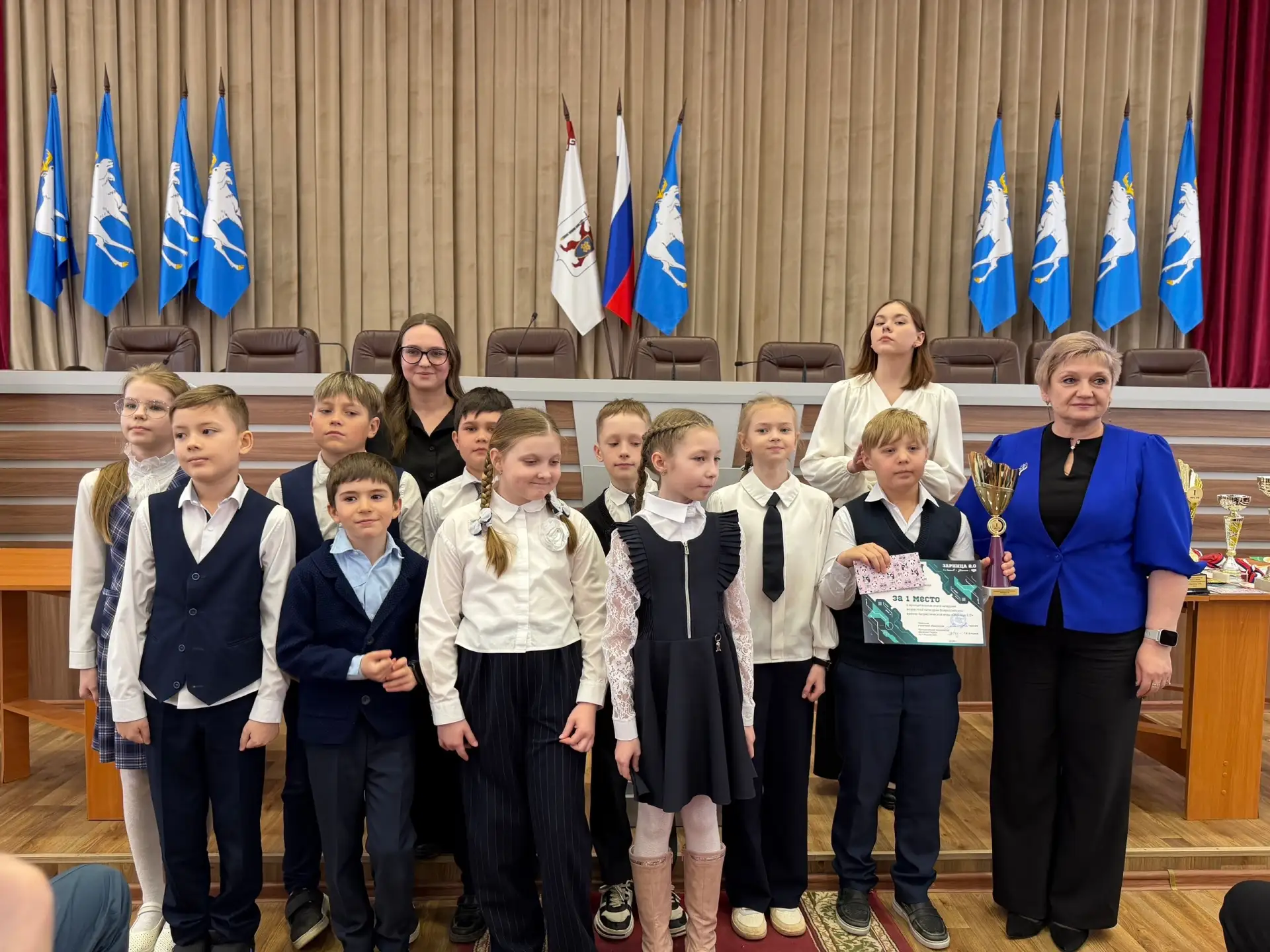 В Йошкар-Оле наградили победителей муниципальных этапов патриотических и спортивных игр В Йошкар-Оле наградили победителей муниципальных этапов патриотических и спортивных игр