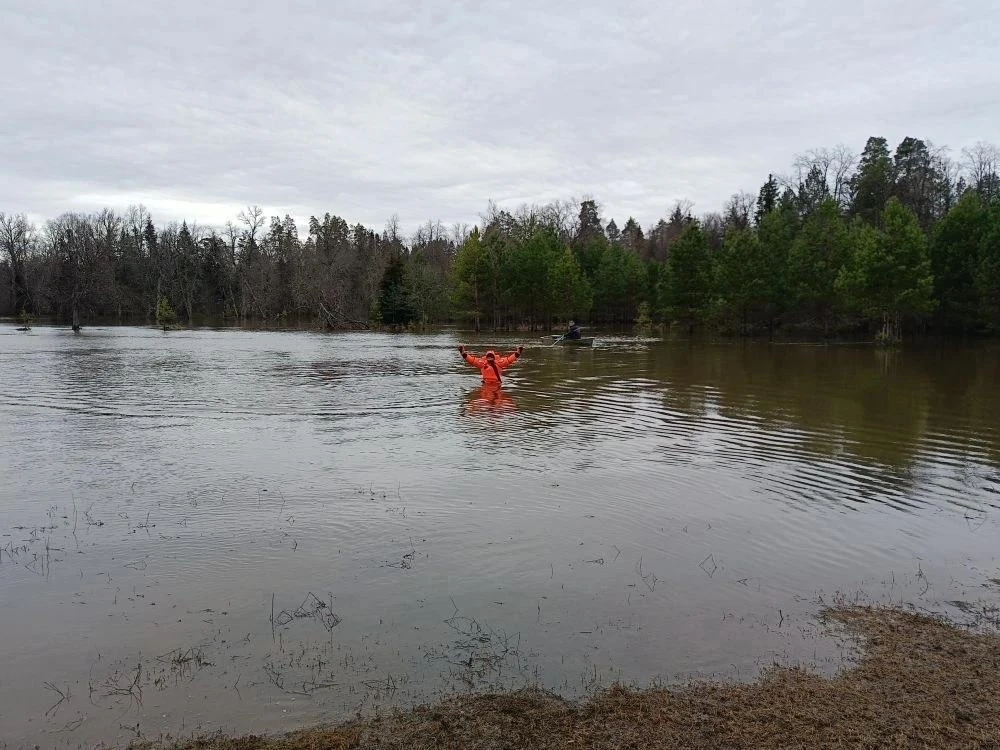 Спасатели МАСС доставили пожилому жителю урочища Ильинка в Звениговском районе лекарства, воду и продукты Спасатели МАСС доставили пожилому жителю урочища Ильинка в Звениговском районе лекарства, воду и продукты