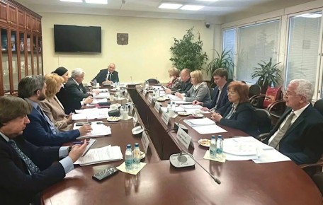 Лариса Яковлева вошла в состав новой Президентской Комиссии по вопросам сохранения этнокультурного и языкового многообразия России