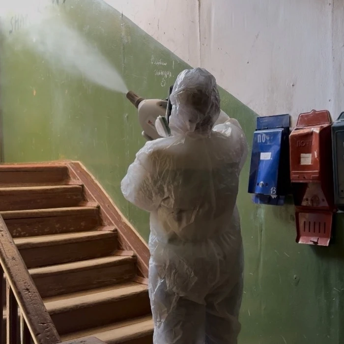 В Йошкар-Оле дезинфицируют подъезды, подвалы и дворы после паводка В Йошкар-Оле дезинфицируют подъезды, подвалы и дворы после паводка