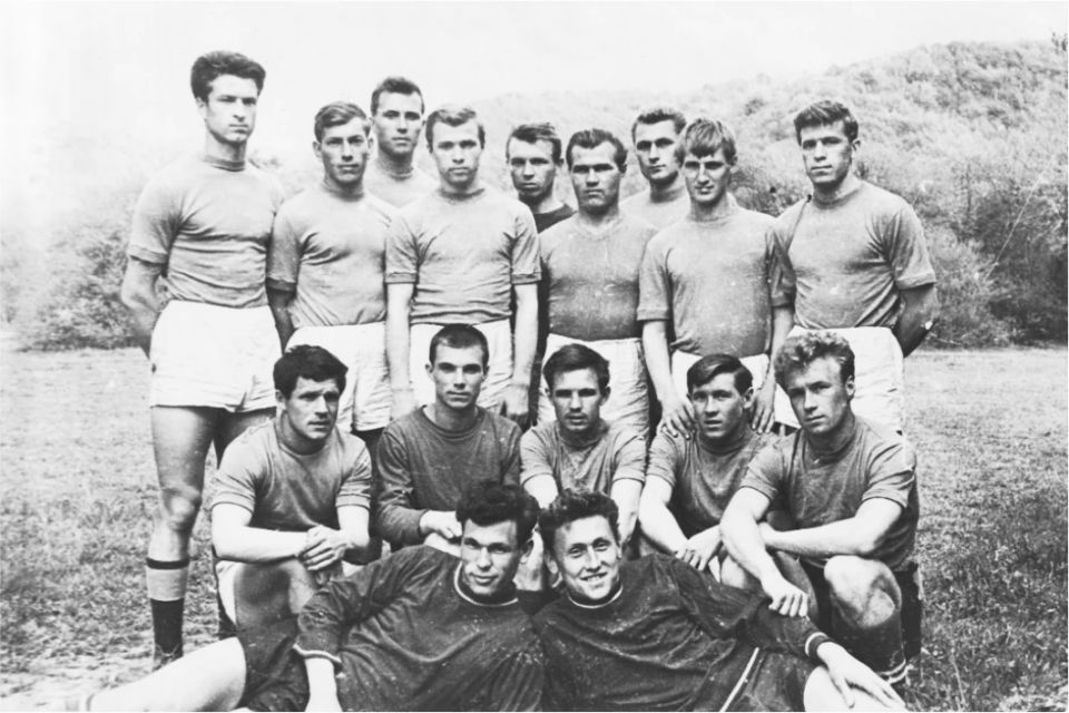 1962 ���: ���������� ������-��� ����� ��������� ��������