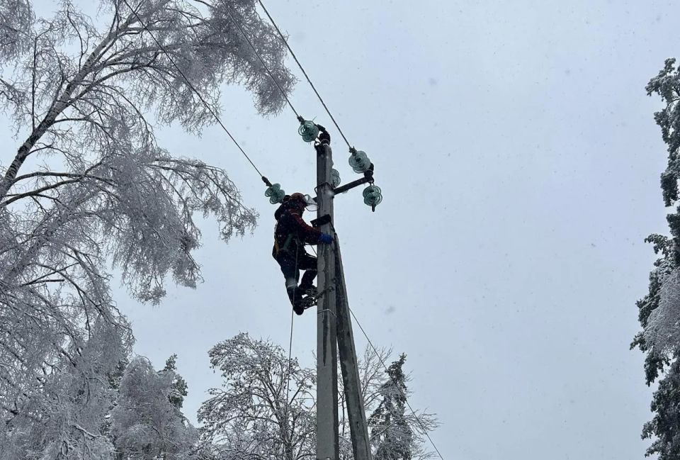 � ����� �� ����������� �������� ��������� 64 ������� �����������: 216 ������������ � 97 ������ �����������