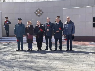 40 ��� ����� ���������: ������-��� ������� ������ ������-������������