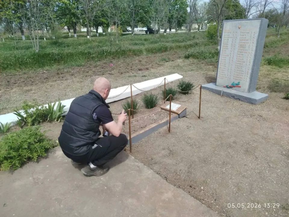 В селе Шотовка Ивановского округа российские военнослужащие привели в порядок мемориал "Скорбящая Мать" В селе Шотовка Ивановского округа российские военнослужащие привели в порядок мемориал "Скорбящая Мать"