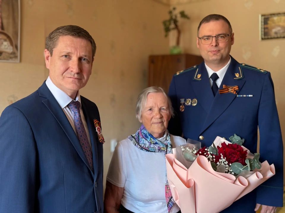 Антон Трудинов: С благодарностью и теплом — к труженице тыла Антон Трудинов: С благодарностью и теплом — к труженице тыла