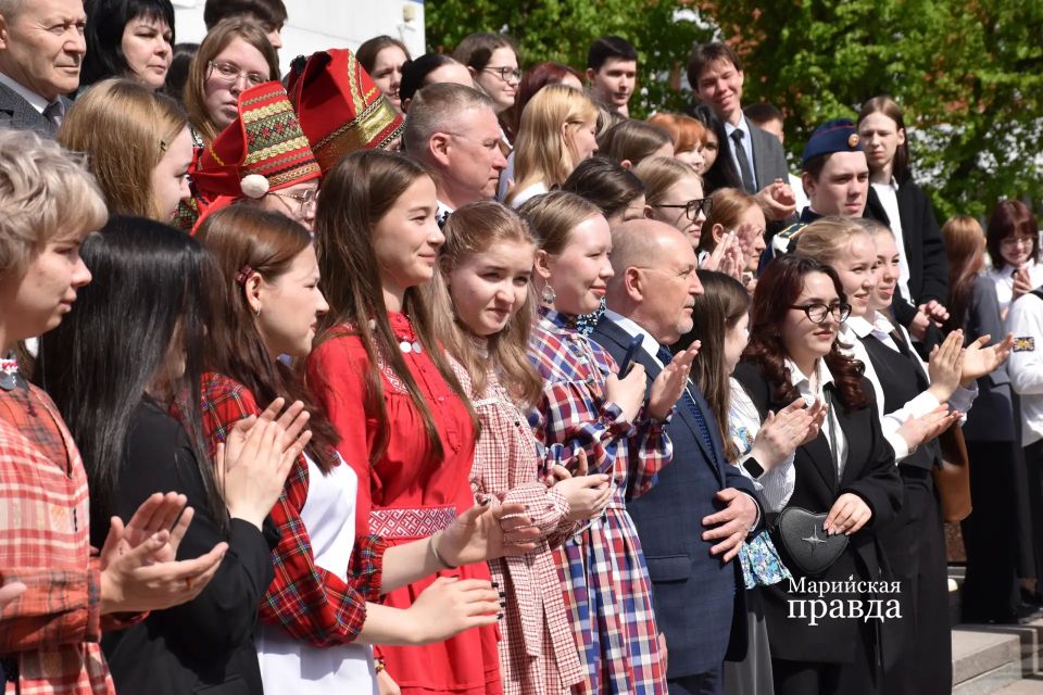 В Йошкар-Оле проходит XIII Международный форум "Богатство финно-угорских народов" В Йошкар-Оле проходит XIII Международный форум "Богатство финно-угорских народов"