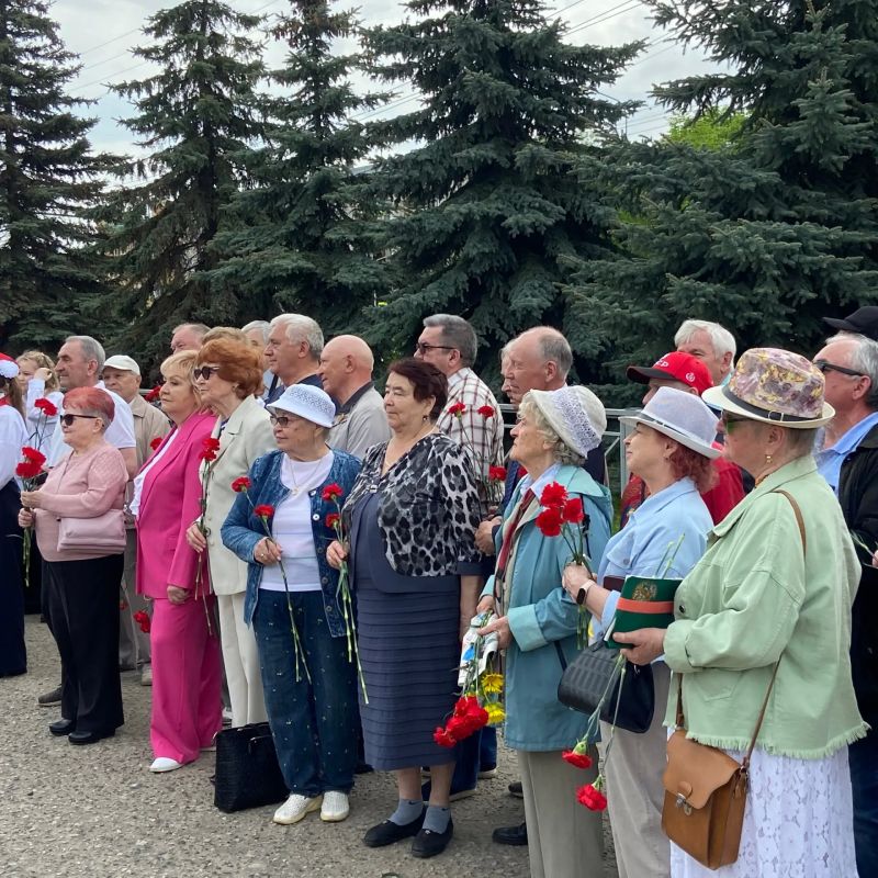 «Имя крепи делами своими»: 105 лет со дня образования Марийской областной комсомольской организации «Имя крепи делами своими»: 105 лет со дня образования Марийской областной комсомольской организации