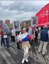 Девушка из Марий Эл 9 мая в Нью-Йорке развернула российский триколор, несмотря на жесткий запрет