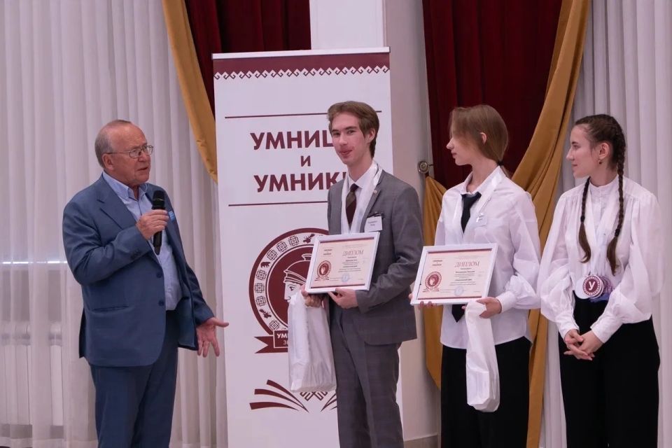 В Республике Марий Эл впервые прошла Региональная гуманитарная олимпиада школьников «Умницы и умники Земли Марийской» В Республике Марий Эл впервые прошла Региональная гуманитарная олимпиада школьников «Умницы и умники Земли Марийской»