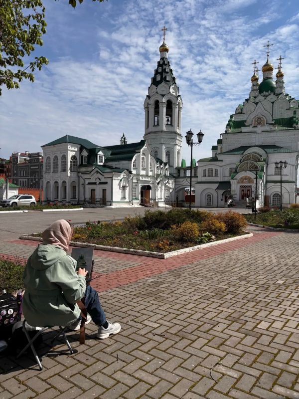 В Йошкар-Оле на холст перенесут красоту сводов древнего храма В Йошкар-Оле на холст перенесут красоту сводов древнего храма
