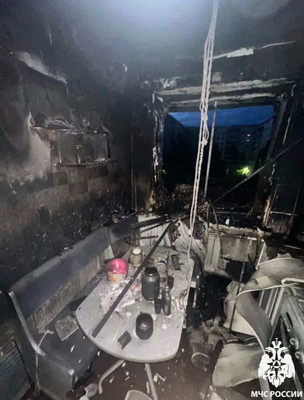 В Йошкар-Оле из-за пожара эвакуировали 7 человек, 1 погиб В Йошкар-Оле из-за пожара эвакуировали 7 человек, 1 погиб